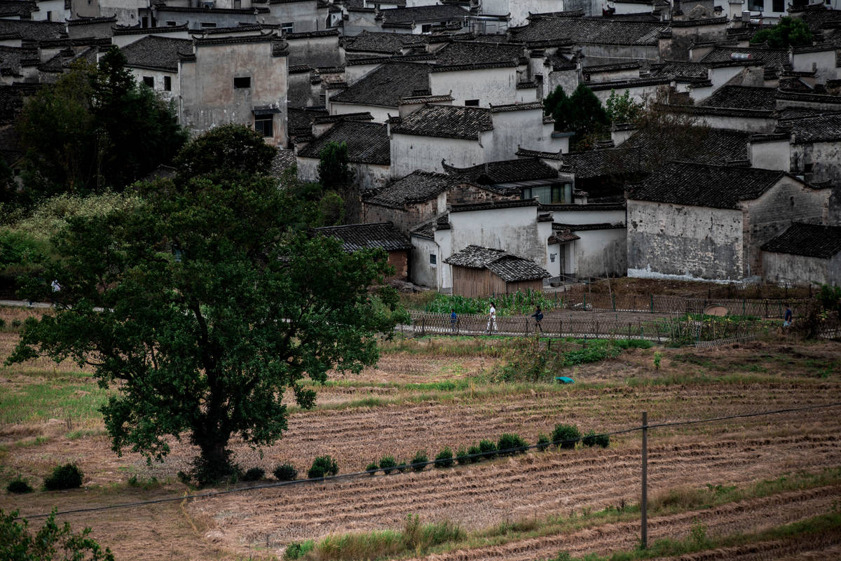 the-first-visit-to-huizhou-style-villages-0.jpg